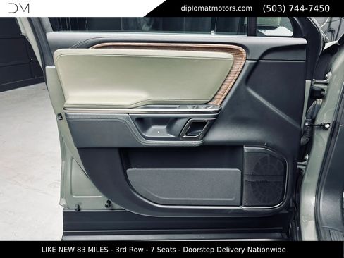 Used 2022 Rivian R1S Launch Edition AWD/4WD image 29