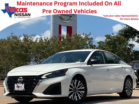 Used 2025 Nissan Altima 2.5 SV FWD image 1