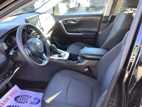 Used 2022 Toyota RAV4 XLE w/ XLE Grade Weather Package image 11