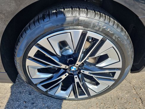 New 2026 BMW 530i xDrive w/ Premium Package AWD/4WD image 35