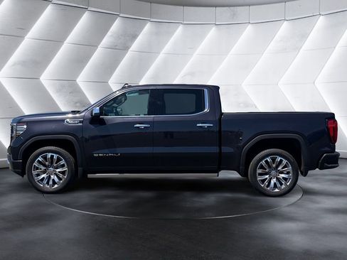 Certified 2022 GMC Sierra 1500 Denali w/ Denali Reserve Package AWD/4WD image 2
