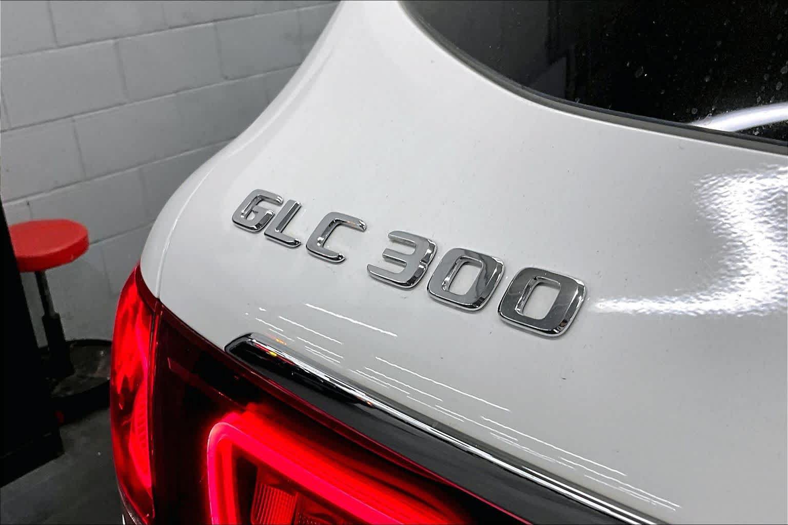 Used 2020 Mercedes-Benz GLC 300 image 9