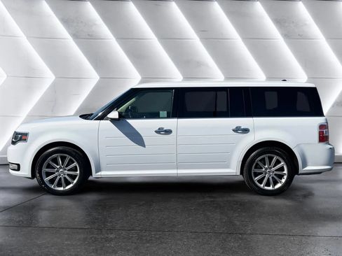 Used 2019 Ford Flex Limited FWD image 2