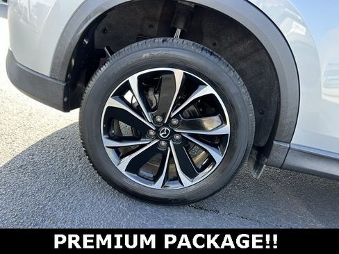 Used 2023 MAZDA CX-5 AWD 2.5 S w/ Premium Package image 6