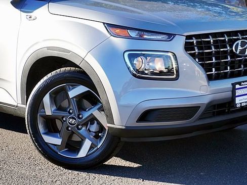 New 2026 Hyundai Venue SEL image 4