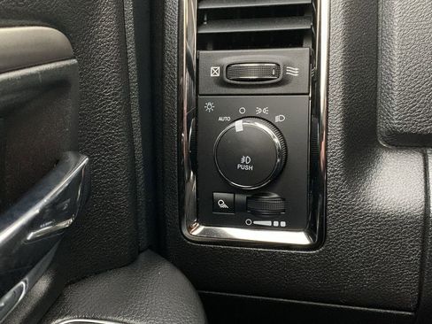 Used 2018 RAM 1500 Sport w/ Sport Premium Group image 17