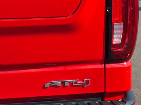 Used 2021 GMC Sierra 1500 AT4 image 26