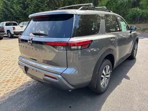 New 2026 Nissan Pathfinder SL AWD/4WD image 7