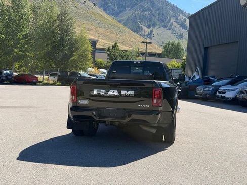 Used 2025 RAM 3500 Longhorn AWD/4WD image 10