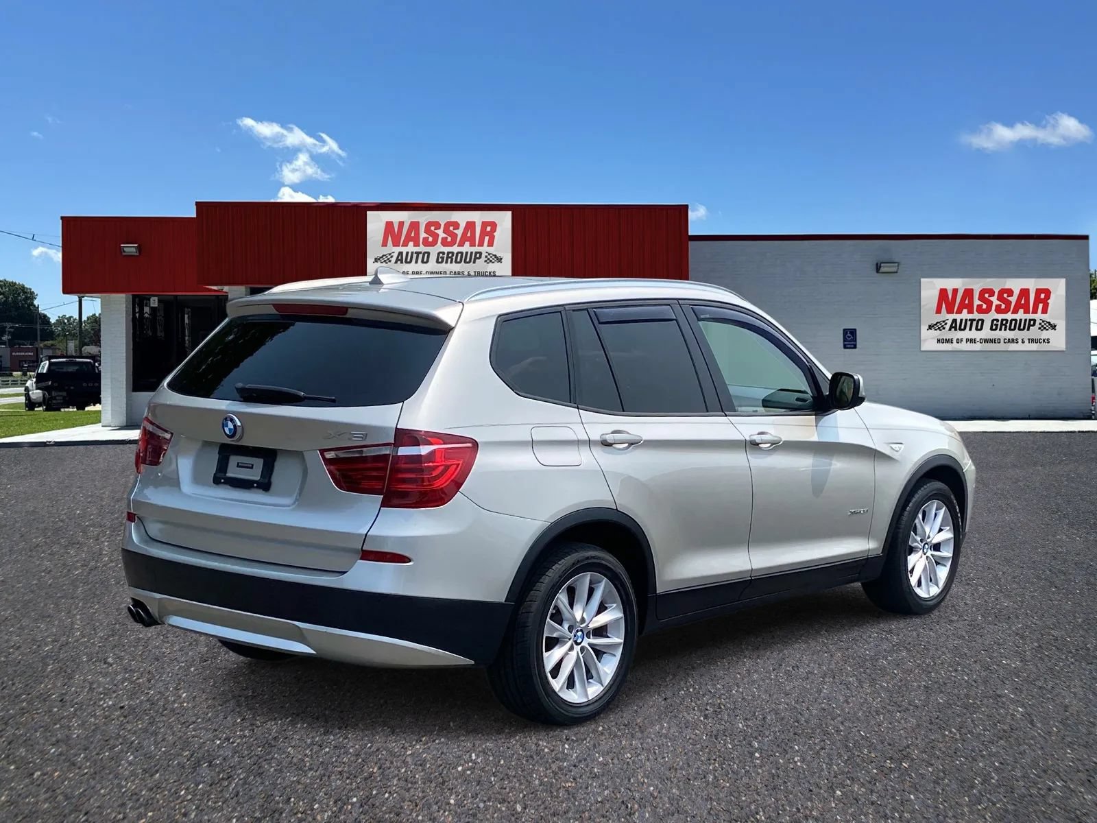 Used 2014 BMW X3 xDrive28i AWD/4WD image 4