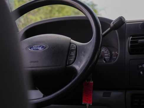 Used 2006 Ford F250 XLT AWD/4WD image 45