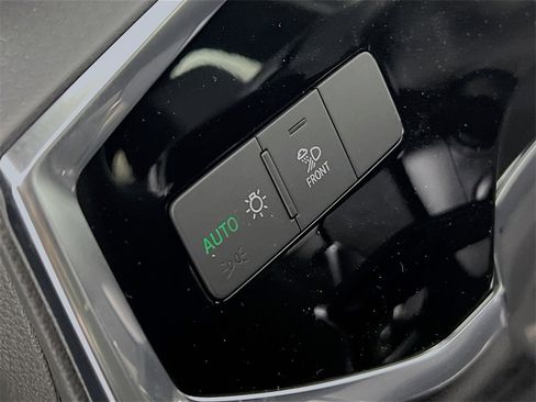 New 2025 Audi Q3 2.0T Premium image 10