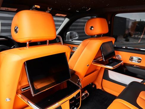 Used 2025 Rolls-Royce Cullinan AWD/4WD image 51