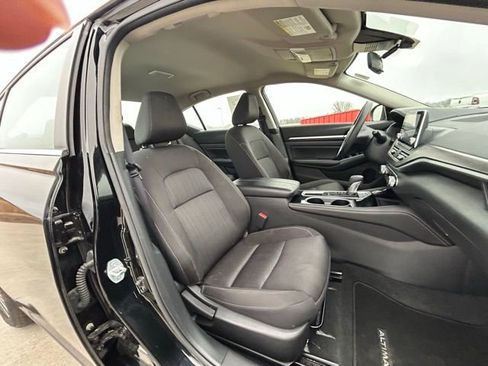 Used 2023 Nissan Altima 2.5 SV image 29