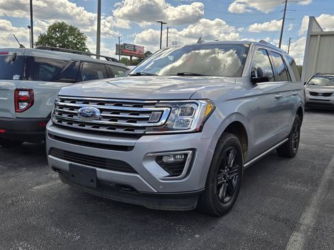 Used 2021 Ford Expedition Limited AWD/4WD image 1