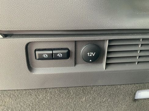 Used 2020 Lincoln Nautilus Reserve image 13