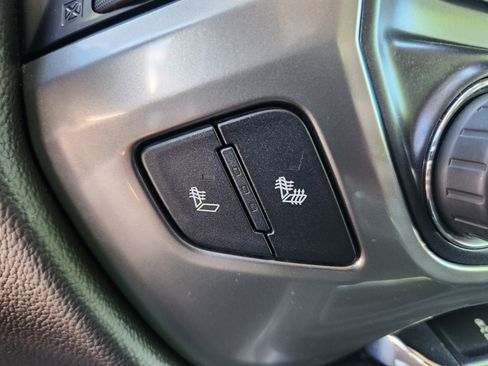 Used 2018 Chevrolet Silverado 1500 LT w/ All Star Edition AWD/4WD image 23
