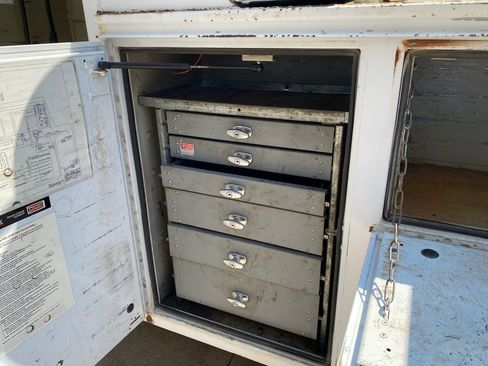 Used 2011 Ford F550 2WD Regular Cab Super Duty w/ Payload Upgrade Pkg image 51