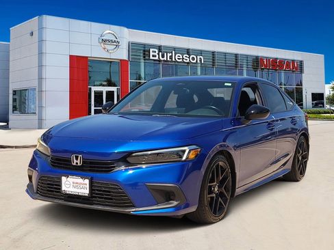Used 2023 Honda Civic Sport image 1