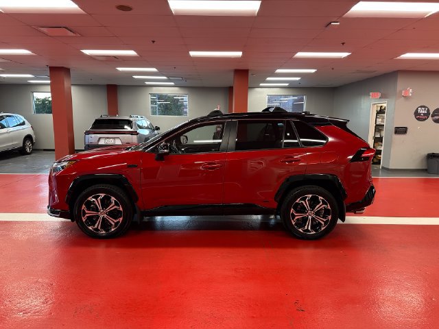 Certified 2024 Toyota RAV4 XSE w/ Premium Package AWD/4WD image 6
