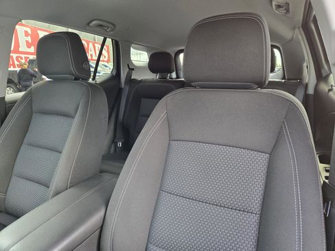 Used 2023 GMC Terrain SLE w/ Driver Convenience Package image 21