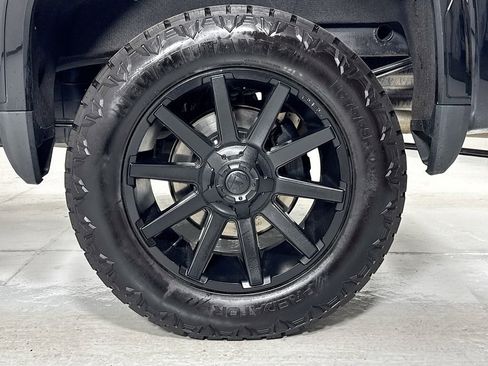 Used 2022 GMC Sierra 1500 AT4 w/ AT4 Premium Package AWD/4WD image 10