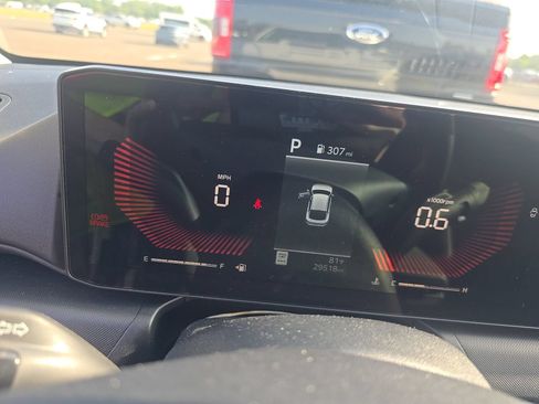 Used 2025 Kia K4 FWD image 2
