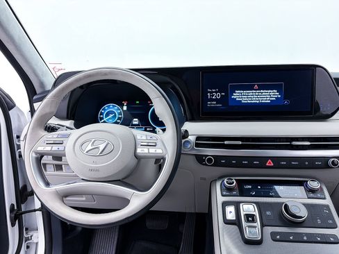 Used 2023 Hyundai Palisade Calligraphy image 6