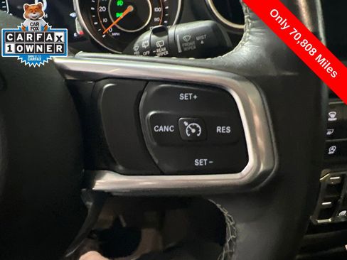 Used 2019 Jeep Wrangler Unlimited Sahara w/ Dual Top Group AWD/4WD image 16