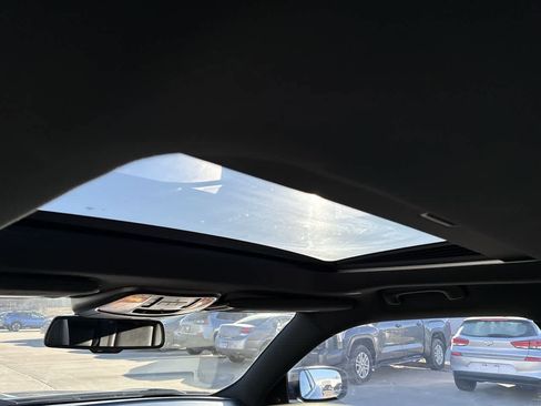 Used 2021 Dodge Charger SXT w/ Plus Group image 18