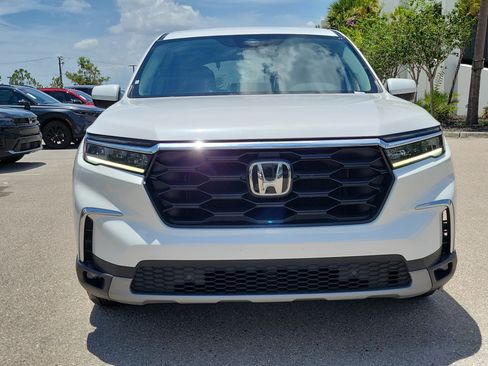 Used 2024 Honda Pilot EX-L image 2