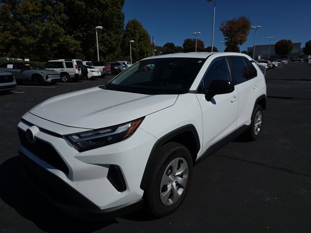 Used 2025 Toyota RAV4 LE FWD image 10