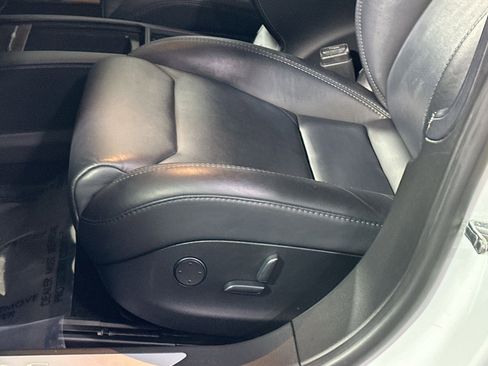 Used 2019 Tesla Model S Long Range image 12