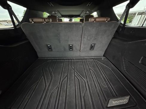 Used 2024 Chevrolet Suburban High Country w/ Max Trailering Package RWD image 10