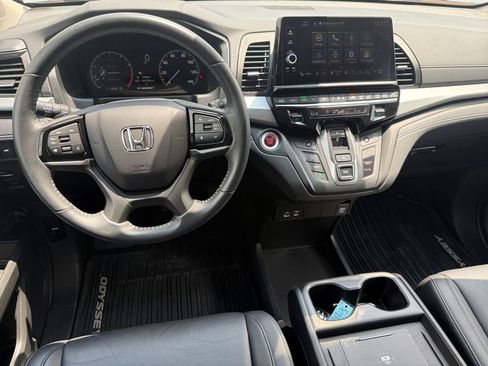 Certified 2025 Honda Odyssey EX-L image 15
