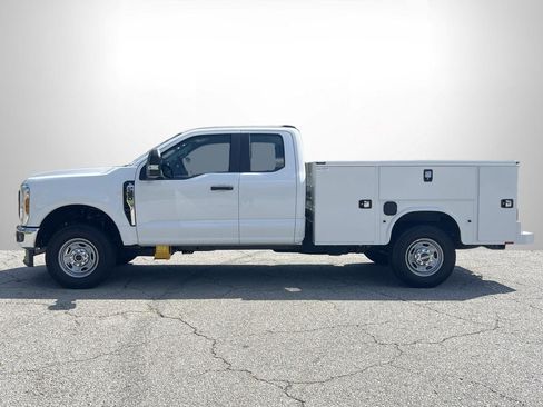 New 2026 Ford F250 XL w/ XL Chrome Package AWD/4WD image 22