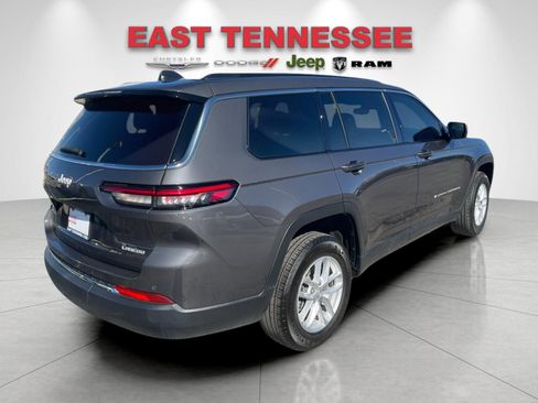 Used 2024 Jeep Grand Cherokee L Laredo w/ Luxury Tech Group I image 3
