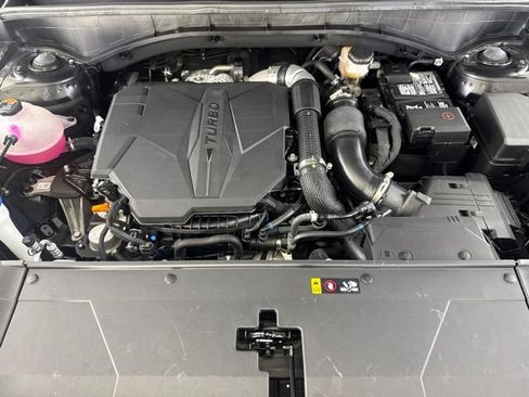 Certified 2025 Kia Sorento SX FWD image 19