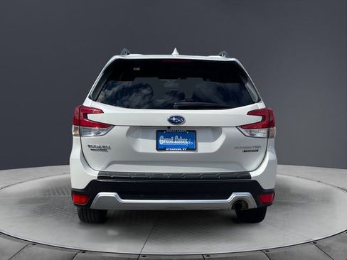 Used 2021 Subaru Forester Touring AWD/4WD image 4