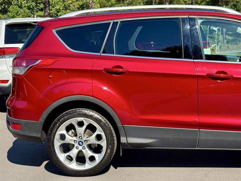 Used 2014 Ford Escape Titanium w/ Equipment Group 401A FWD image 7