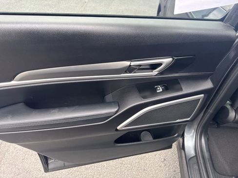 Used 2022 Kia Telluride S image 13