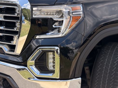 Used 2022 GMC Sierra 1500 SLT w/ SLT Convenience Package AWD/4WD image 7