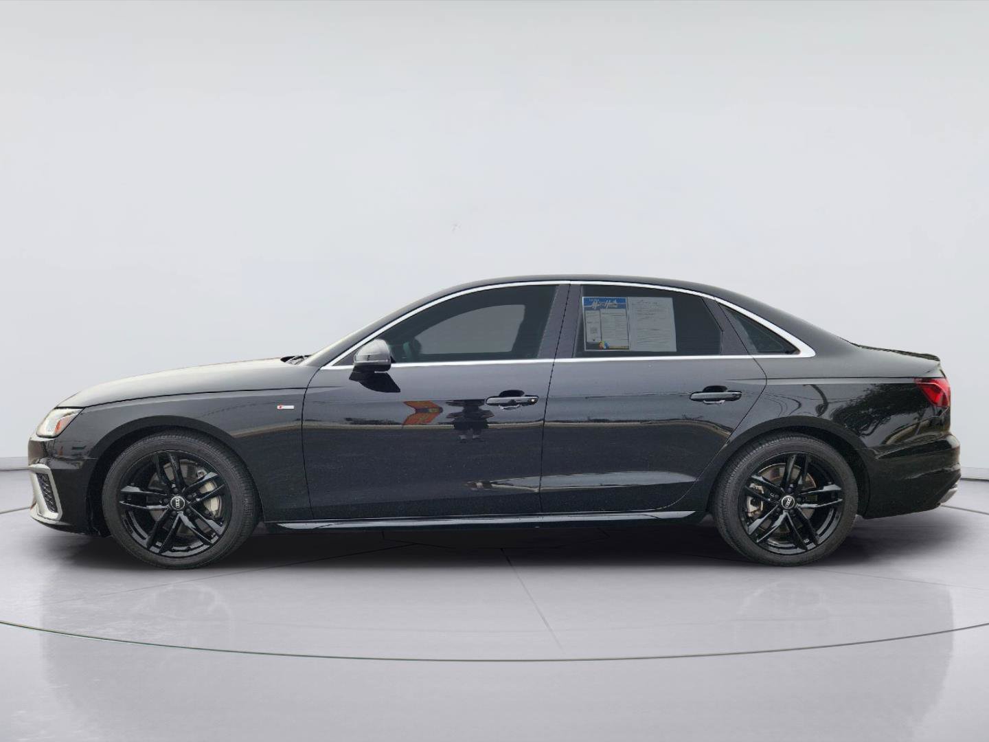 Used 2023 Audi A4 2.0T Premium w/ Convenience Package AWD/4WD image 4