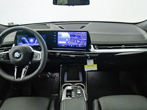 New 2026 BMW X2 xDrive28i w/ Technology Package image 15