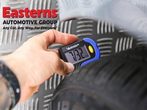 Used 2020 Hyundai Ioniq Limited image 32