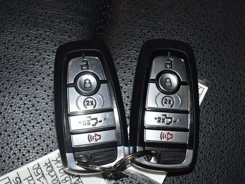 Used 2025 Ford F150 Lariat image 26