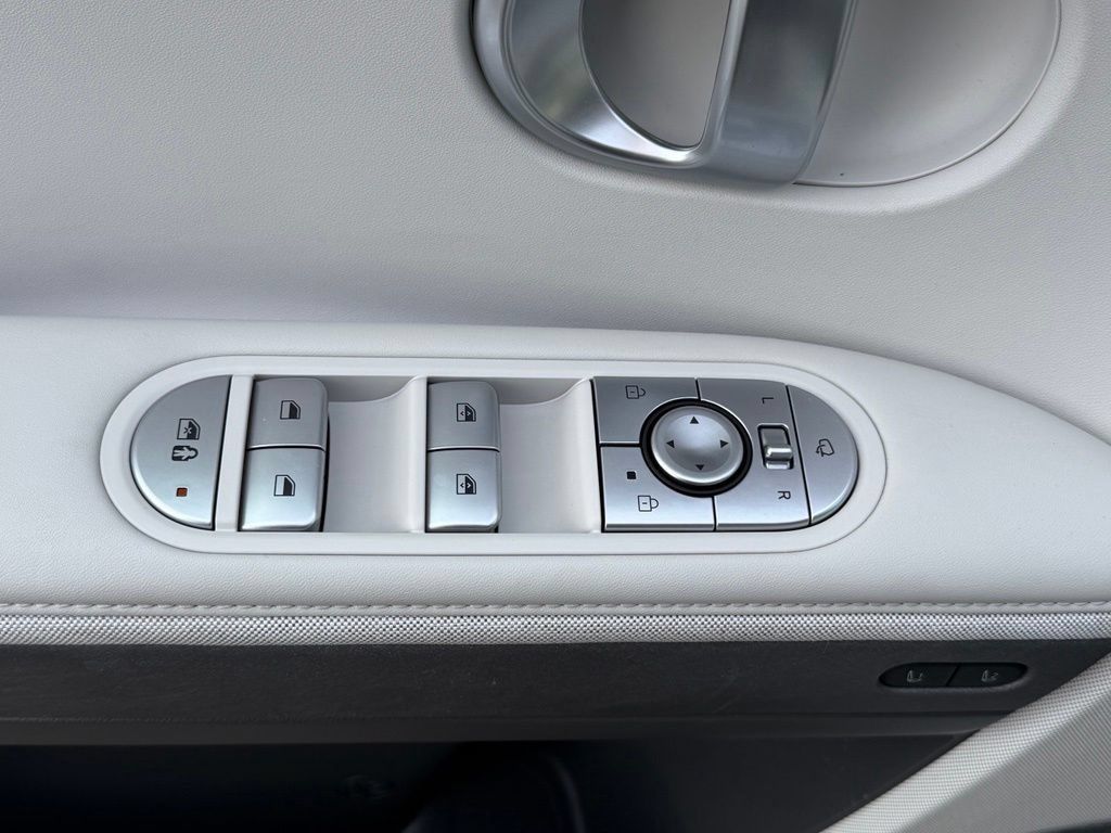 Certified 2024 Hyundai Ioniq 5 Limited RWD image 26
