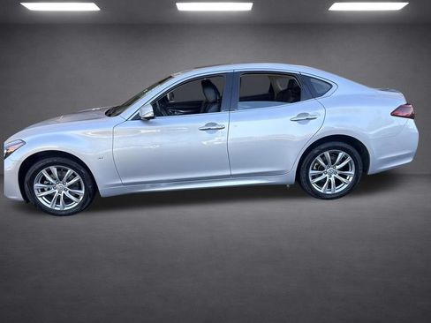 Used 2019 INFINITI Q70 Luxe AWD/4WD image 27