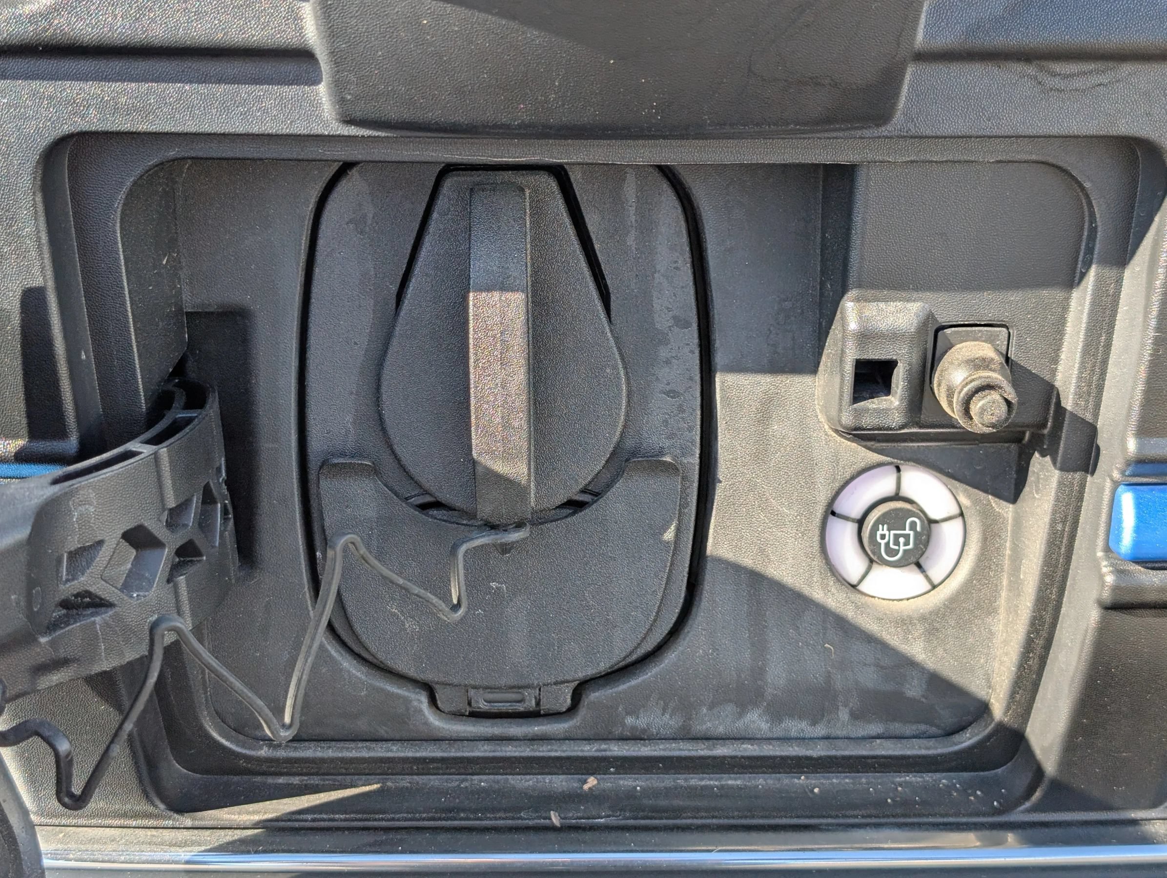 Used 2024 Ford E-Transit Low Roof RWD image 4