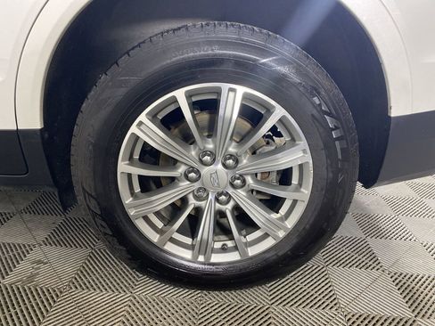 Used 2017 Cadillac XT5 Luxury w/ Driver Awareness Package image 36